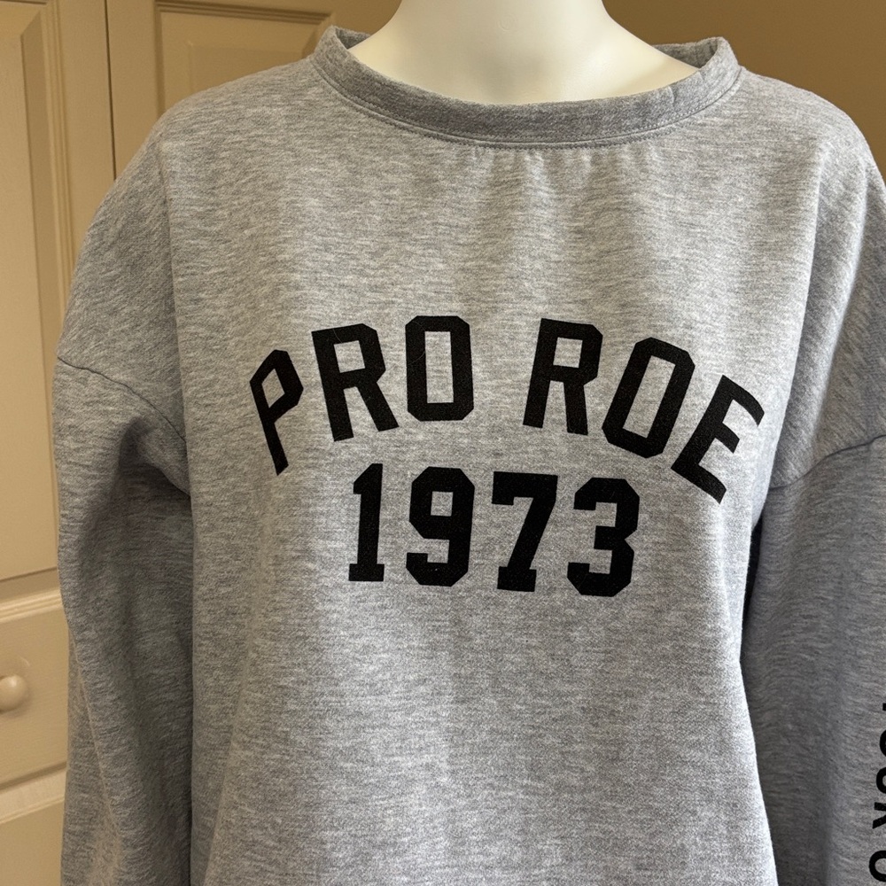 Gray 'Pro Roe 1973' Graphic Sweatshirt View 2